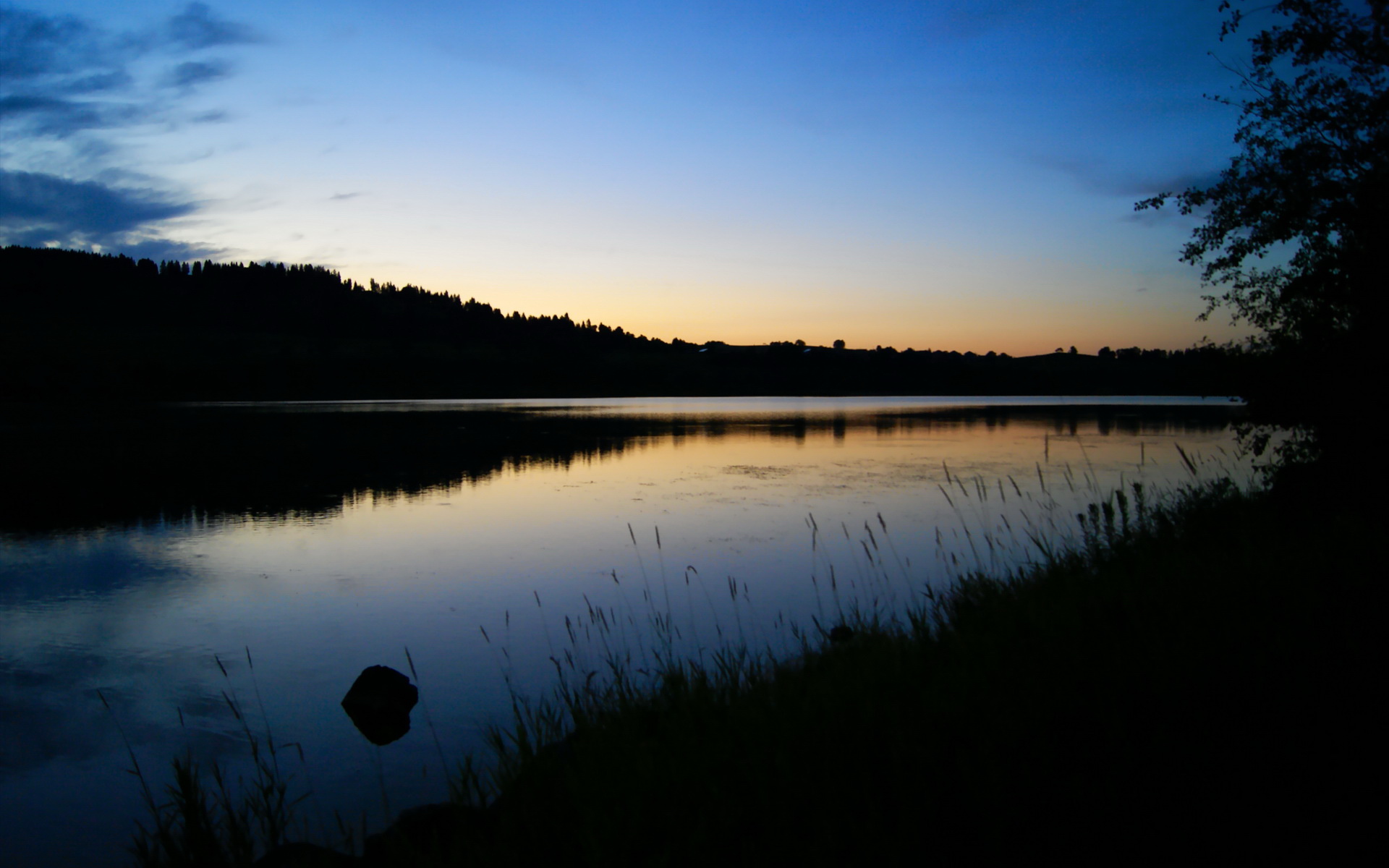 中国足球裁判员培训实现线上线下融合，提升判罚水平，2021足球裁判员培训报名